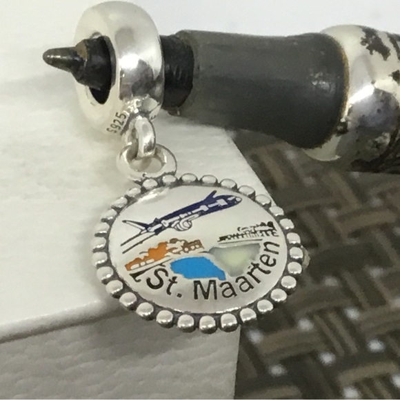 - Pandora St Maarten Dangle Charm - Picture 1 of 3